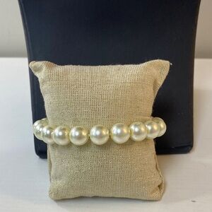 Glass pearl style Bracelet